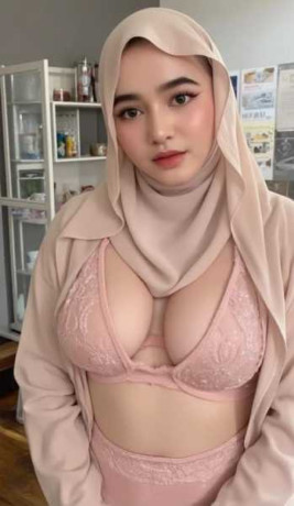call-girls-in-triveni-complex-69-9958018831-big-0