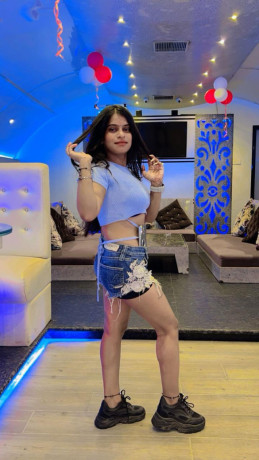 high-class-call-girl-in-chaklaa-a-blend-of-beauty-and-refinement-big-0