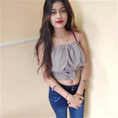 high-class-call-girl-in-oshiwara-a-blend-of-beauty-and-refinement-big-0